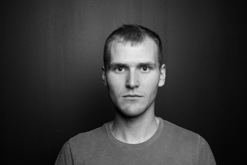 Illustration for article titled FRONT SIDE FRONT : PORTRAITS